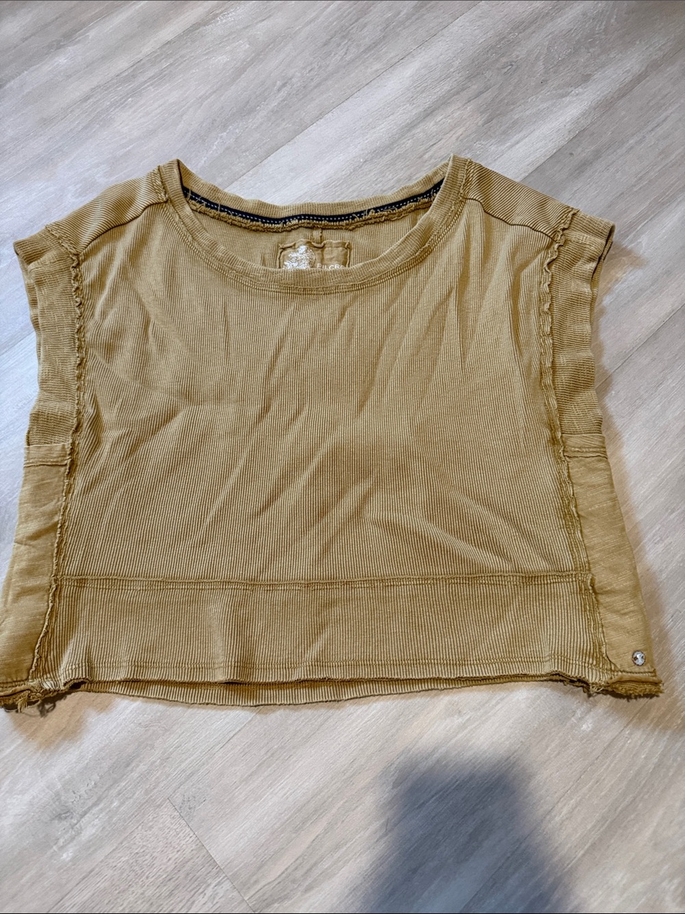 Pilcro Raw-Edge Ribbed Crop Top - Tan